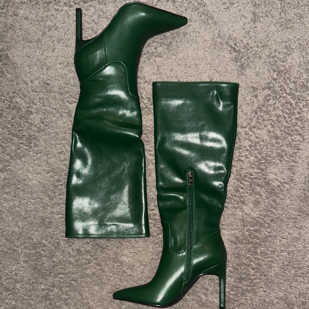 Elegant Green Leather Knee-High Boots